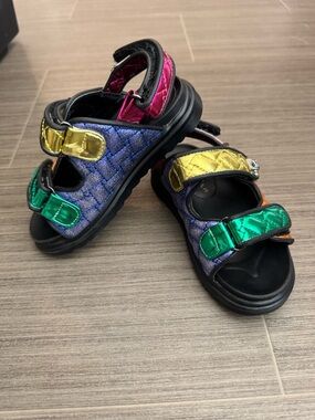 Kurt Geiger london mini orson sandal